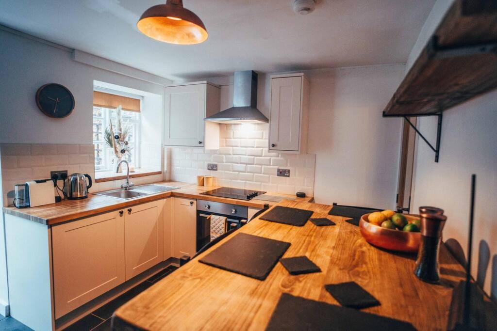 Chapel Place, Charming, Cosy, Country, Cottage. Montgomery Bagian luar foto